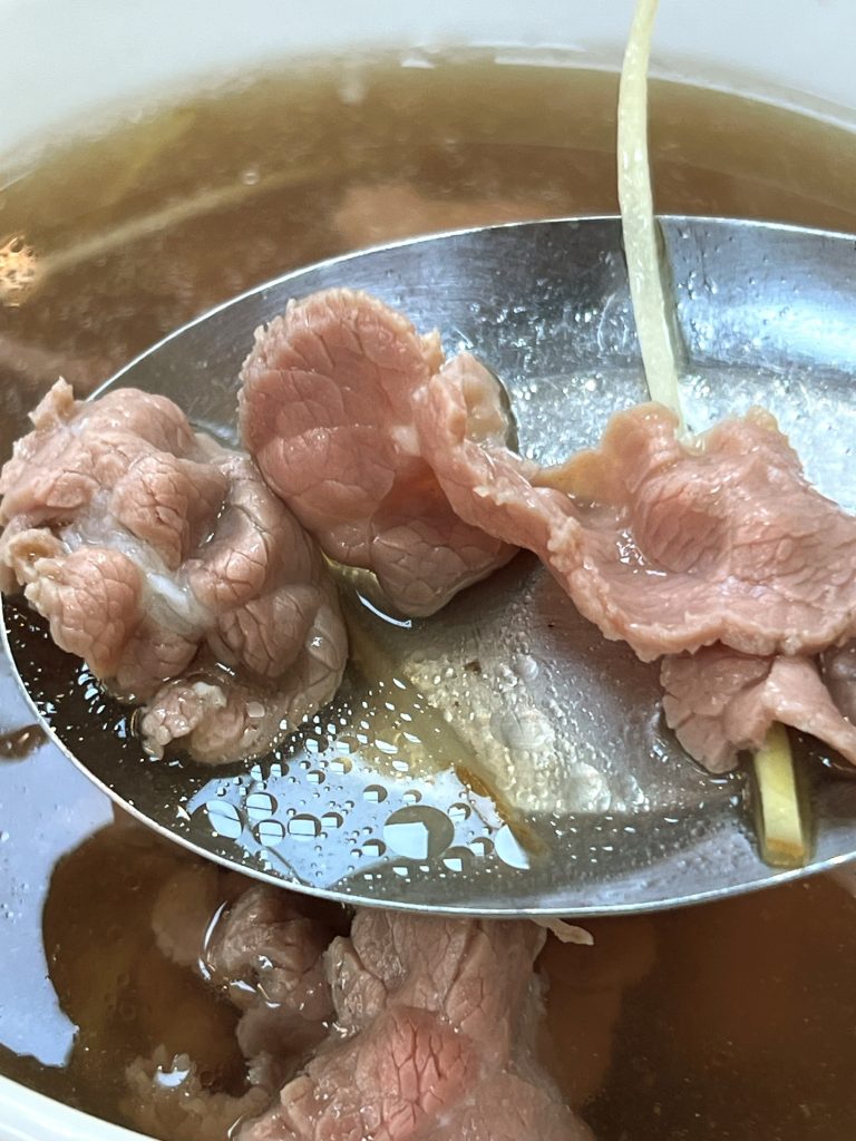 阿蓮牛肉湯公園店-極品牛肉湯