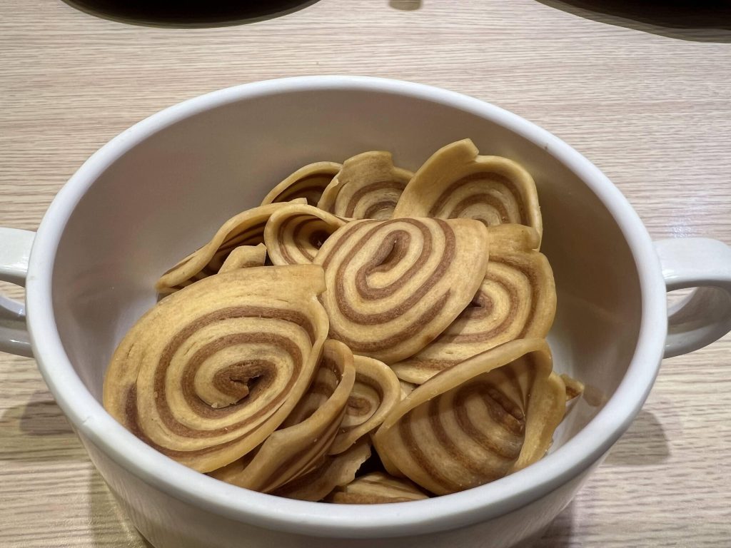小時厚牛排-桃園中山店-小時候餅乾