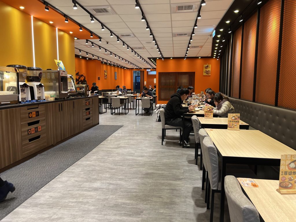 小時厚牛排-桃園中山店-室內